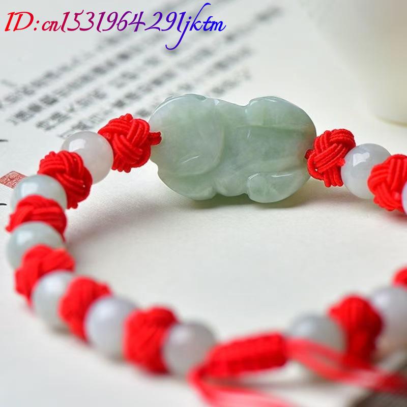 Natural Burmese Jadeite Pixiu  - đánh giá và giá Beading